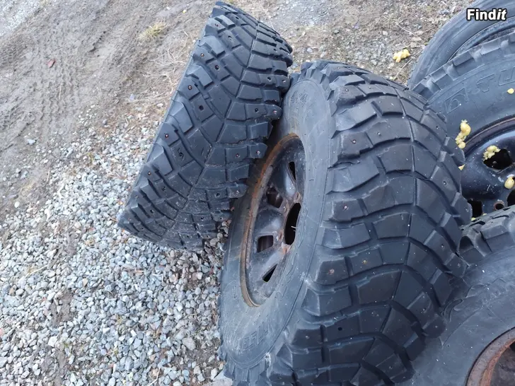 Säljes Däck 31x10,5 R15