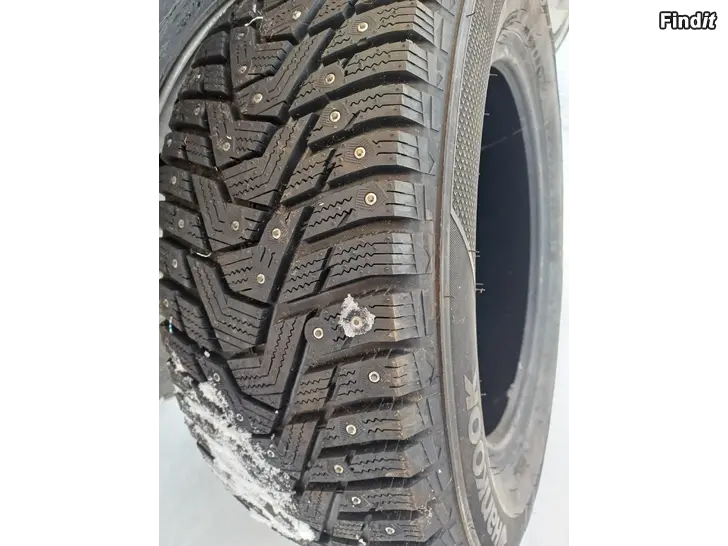 Säljes Hankook 215/60R16 Winterpike RS2 1styck 1kpl