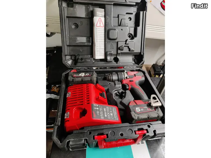 Myydään Milwaukee FDD2-502X akkuporakone setti