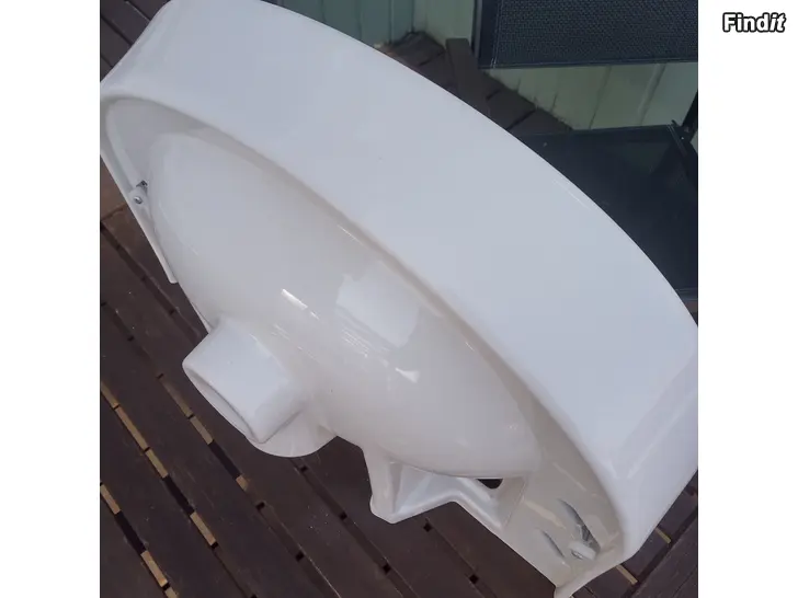 Myydään Pesuallas. Ido merkkinen