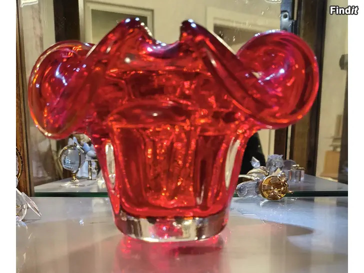 Säljes Murano liten röd glasskål / ljusskål