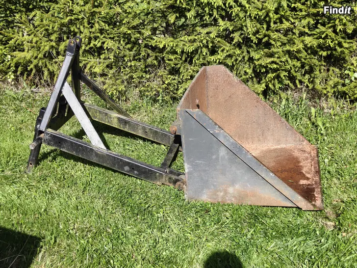 Myydään Takakauha traktoriin
