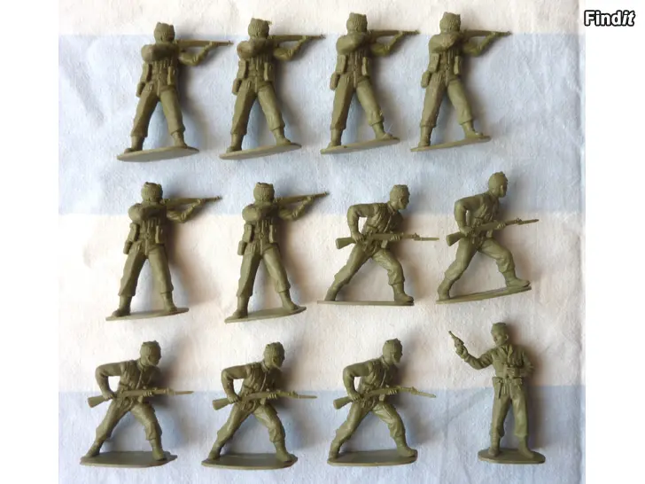 Myydään Airfix muovisotilaita 1970-luvulta