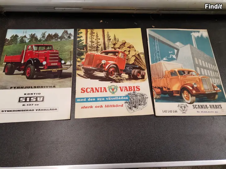 Myydään Sisu ja Scania-Vabis esitteet