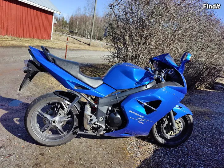Säljes Triumph sprint st 1050