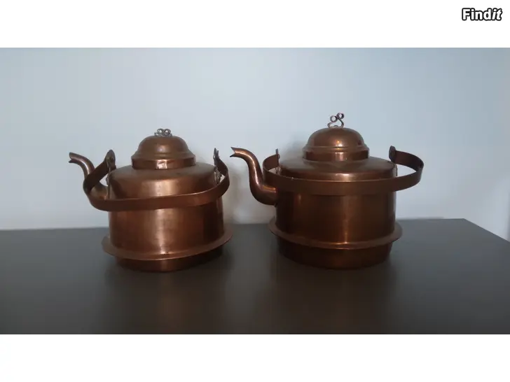 Myydään 2 vanhaa kuparipannua