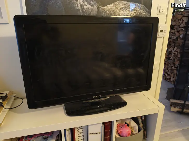 Myydään Philips 37 Hd Tv