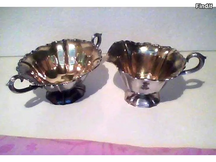 Myydään Hopeiset sokerikko ja kermakko Kultakeskus v. 1965