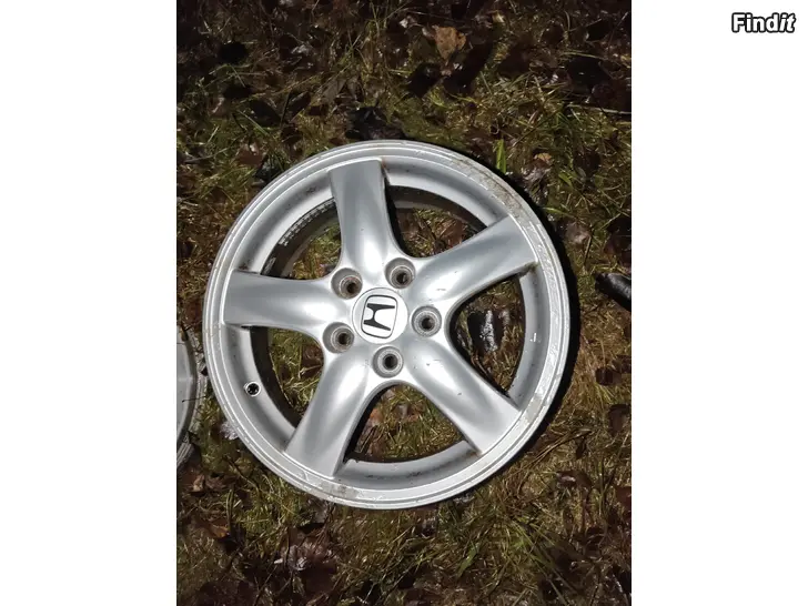 Säljes Honda alufälgar 16 tum 5x114.3 64.1 Nykarleby