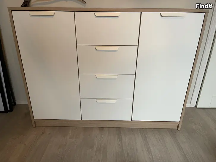Säljes Byrå