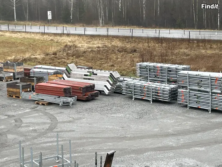 Säljes Layher Lightweight Allround ställningar