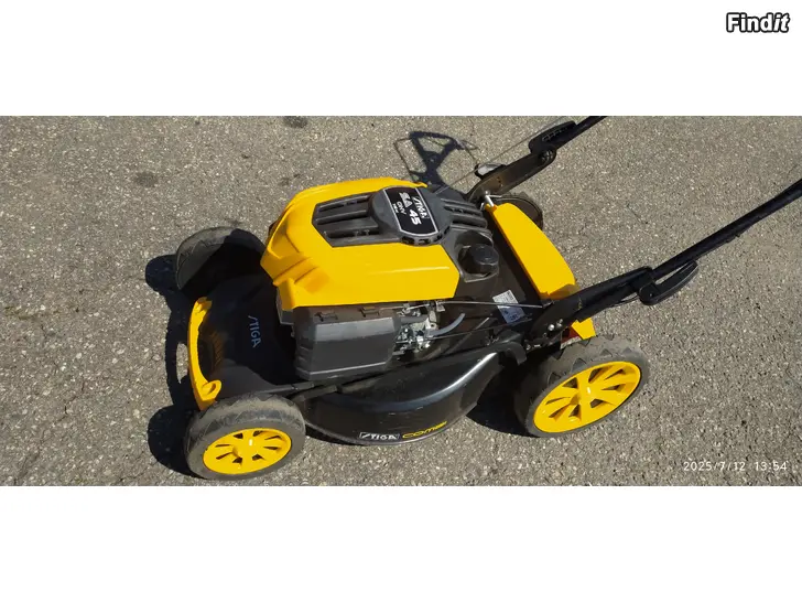 Säljes 48 cm Stiga Gräsklippare med drift