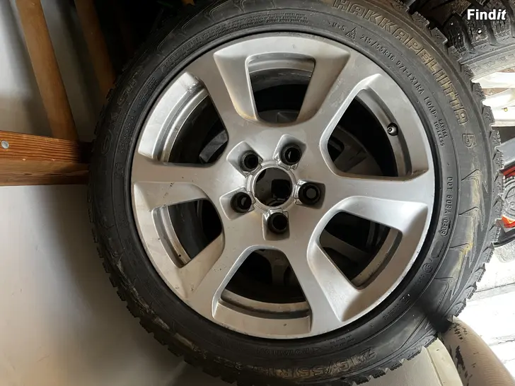 Säljes Audi 16 alufälgar