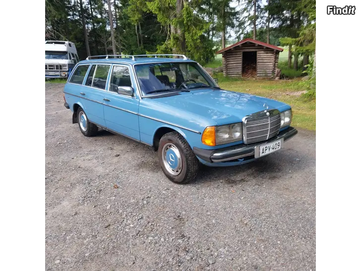 Säljes Mercedes-Benz 200T -82 bensa, MUSEOREKISTERÖITY