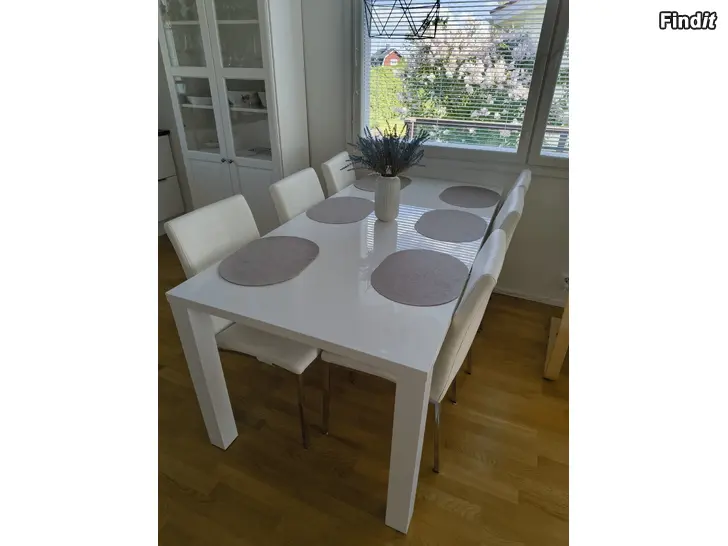 Myydään Vita köksstolar