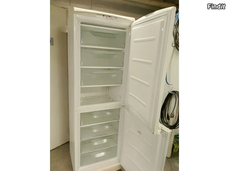 Säljes Helkama frys skåp