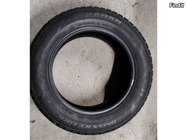 Säljes Dubbdäck 215/60R16