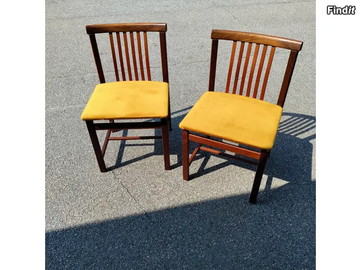 Säljes Retro vintage teak stolar
