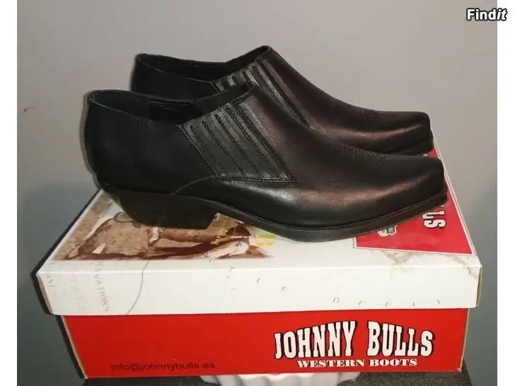 Myydään Johnny Bulls Kävelykengät