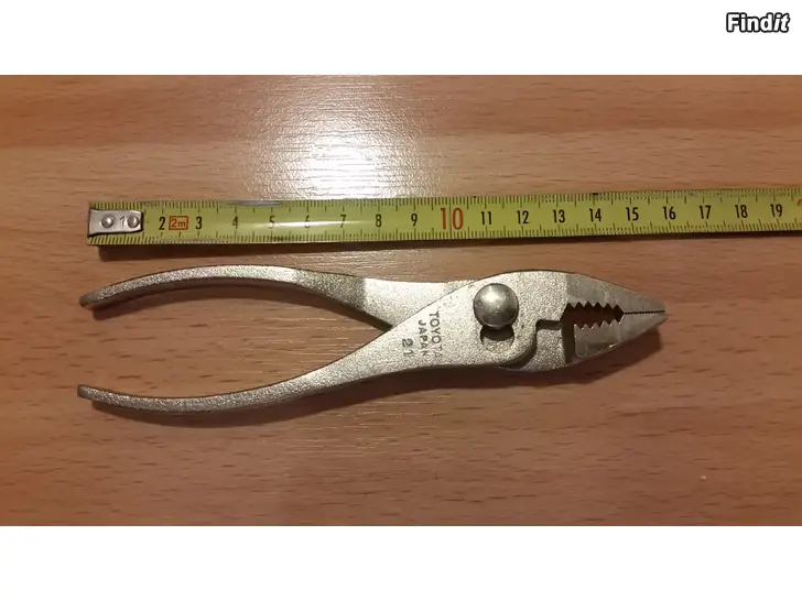 Myydään Toyota säädettävät pihdit 10e