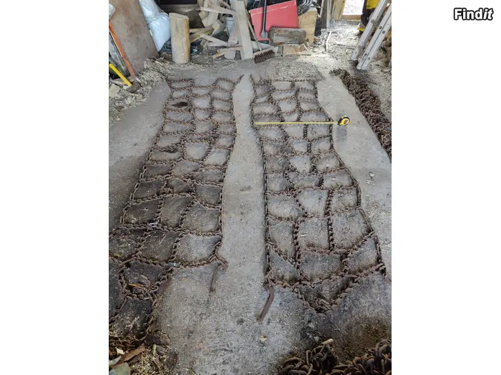 Säljes Iskedjor åt traktor,240x70