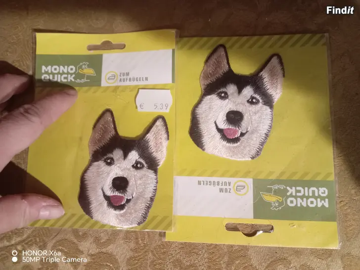 Myydään Kaksi uutta Husky-silitettävää kangasmerkkiä