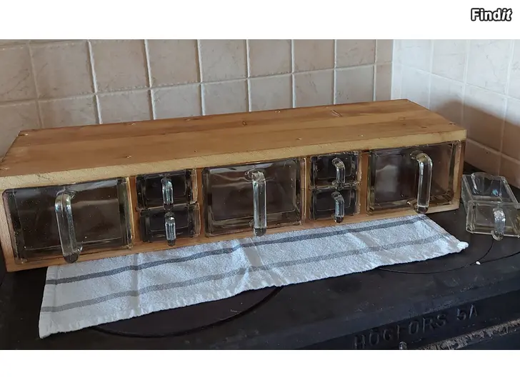 Säljes Vintage glaslådor