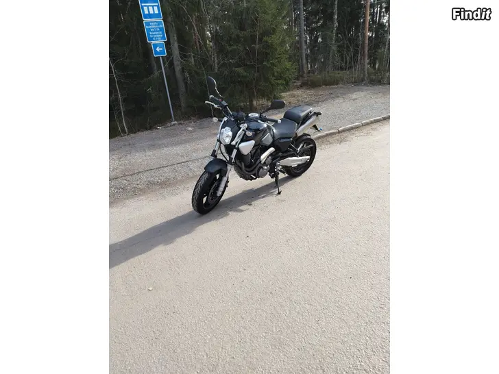 Myydään Yamaha MT-03 660
