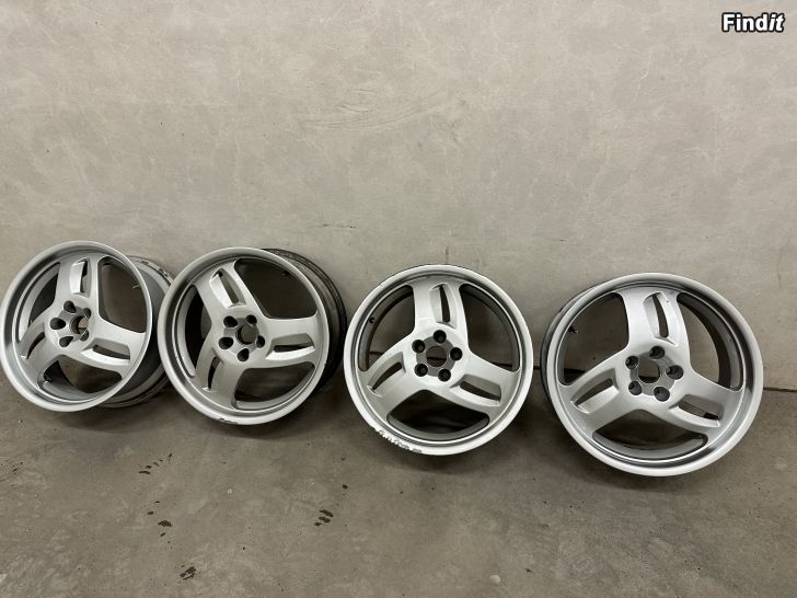 Myydään Saab Hirsch 19 3-spoke vanteet