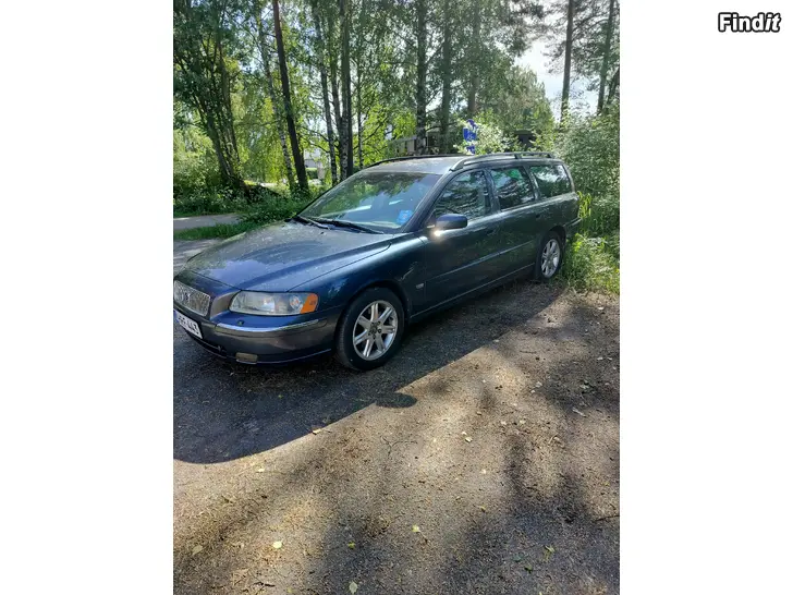 Myydään VOLVO V 70  2.5, T Auton. 4-veto 2006