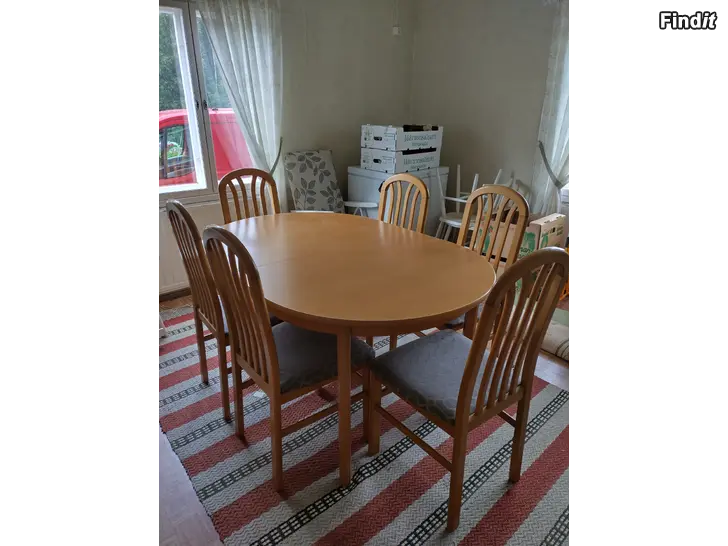 Säljes Bord + 6 stolar