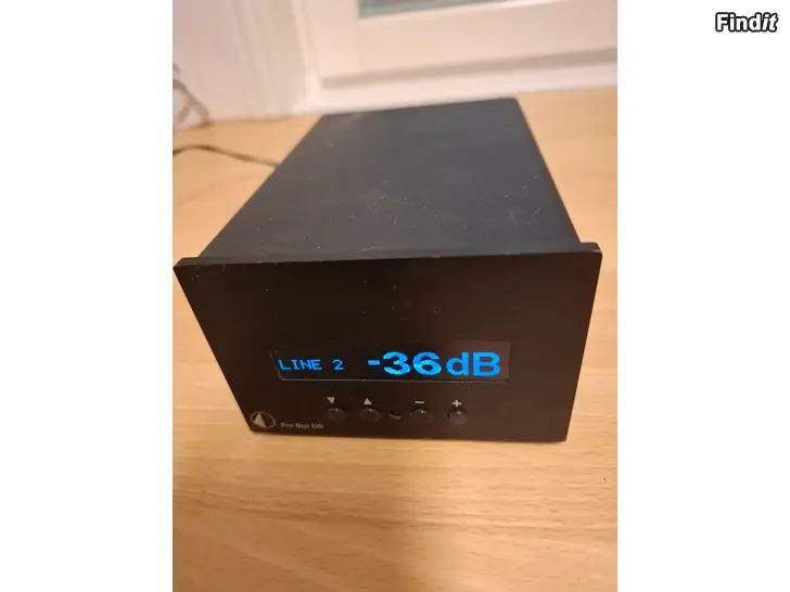 Säljes Pro-Ject Analog Förförstärkare med Fjärrkontroll o Display