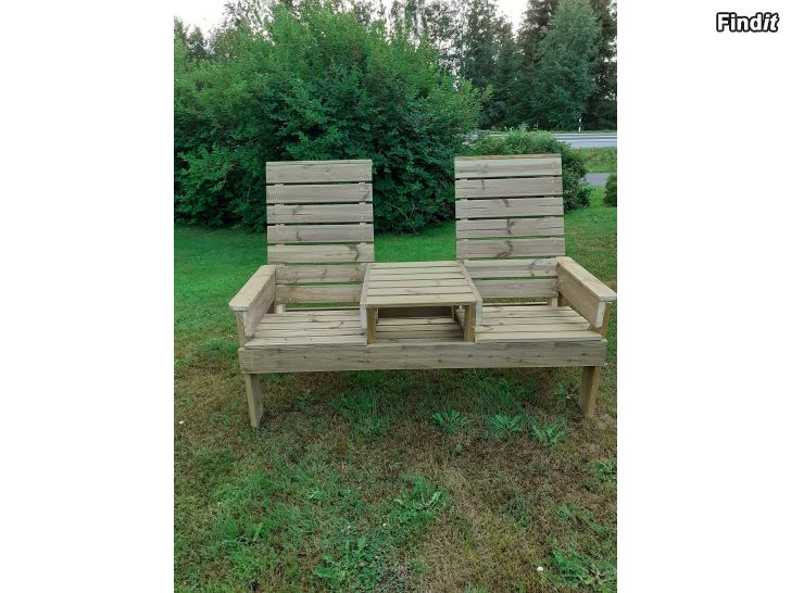 Säljes Trädgårdsstol för två / puutarhatuoli kahdelle