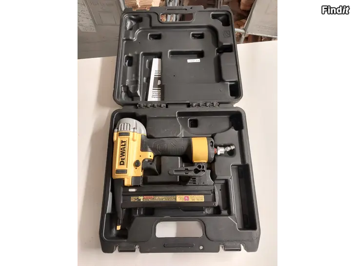 Säljes Dewalt 6,4 mm luft klammerpistol