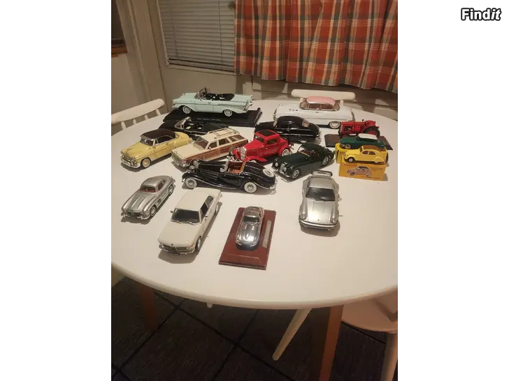 Myydään Hieno keräilyauto kokelma