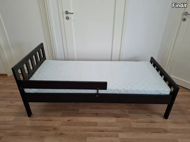 Säljes Juniorsäng
