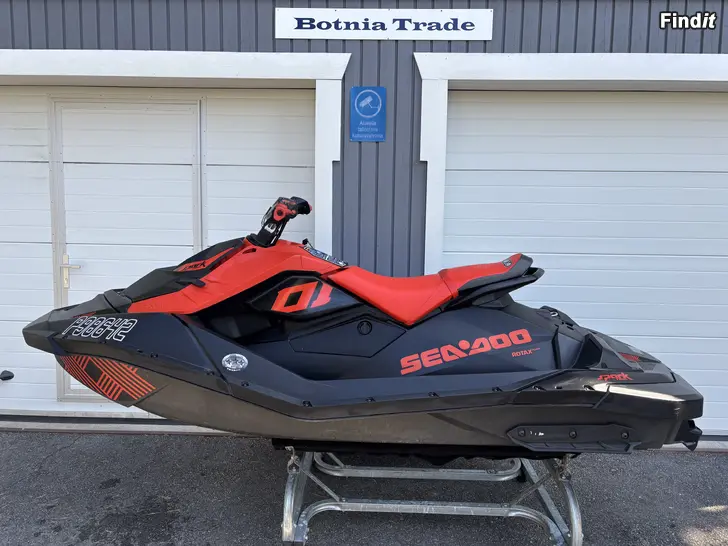 Myydään Sea-Doo Trixx 2-Up -22 Vain 36h