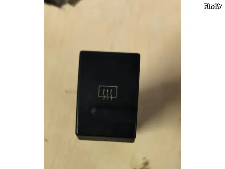 Myydään Laippakiristin takalasinlämmityskytkin