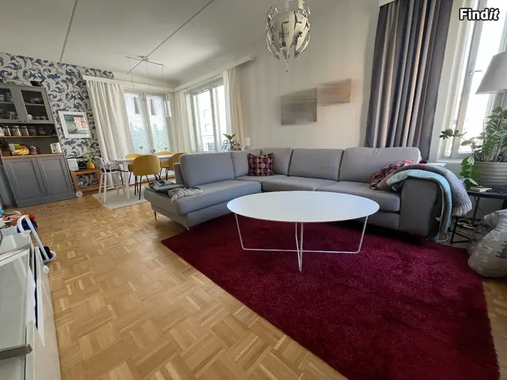 Säljes Ljus hörnlägenhet i centrum av Vasa