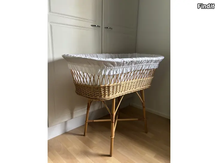 Säljes Babysäng i rotting