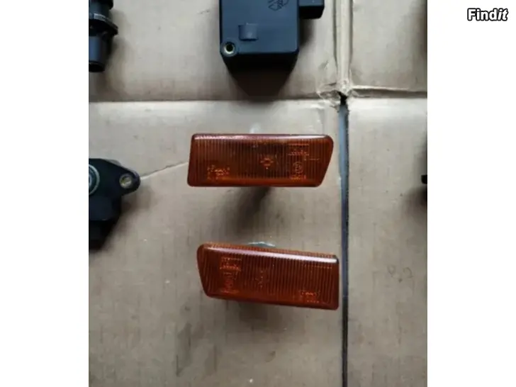 Myydään Oranssit sivuvilkkut lasinnostimen kytkin