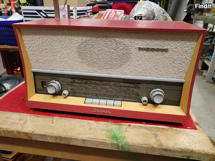 Myydään Salora Piccolo radio