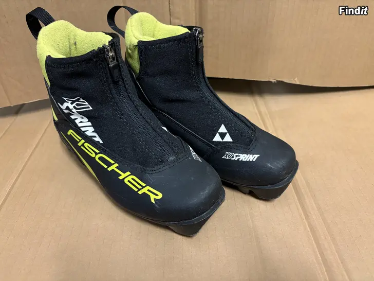 Myydään Fischer XJ Sprint monot 33