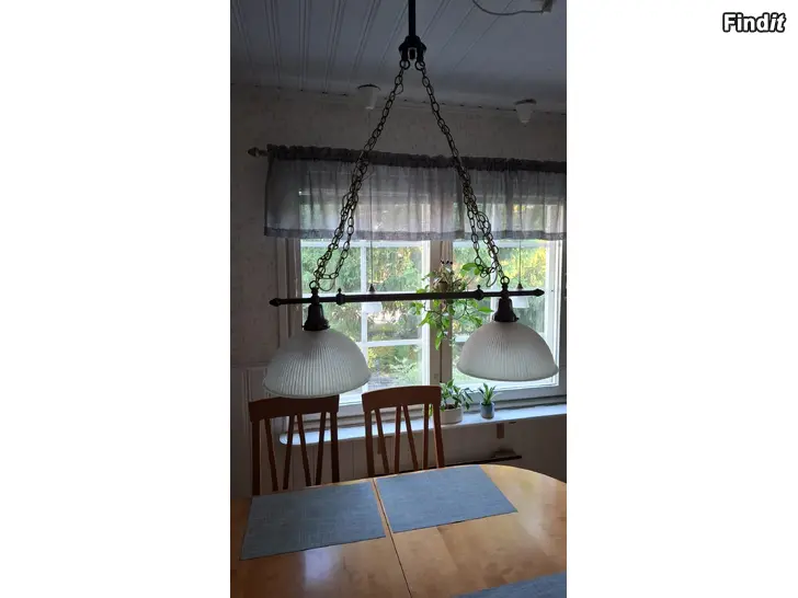 Myydään Rustiikkinen valaisin / lamppu