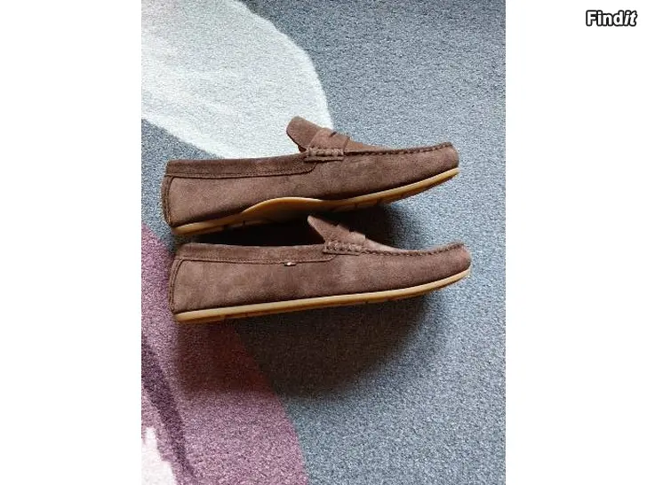 Myydään Tommy Hilfiger loaferit