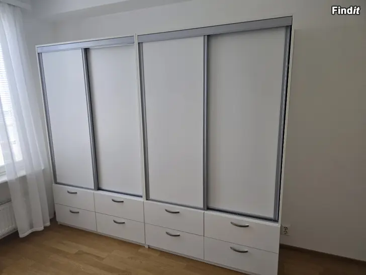 Säljes 2st förvaringsskåp