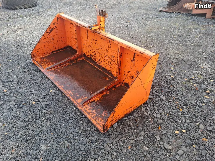 Myydään Esko 200 kippaava takakauha