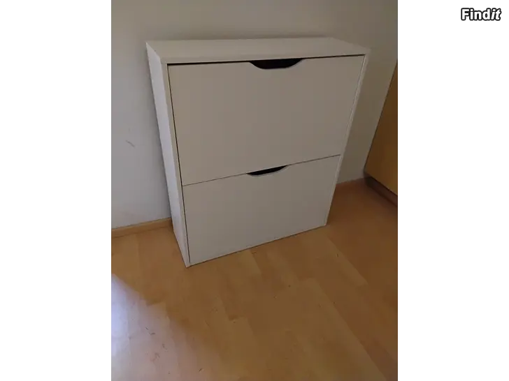 Myydään Kenkäkaappi