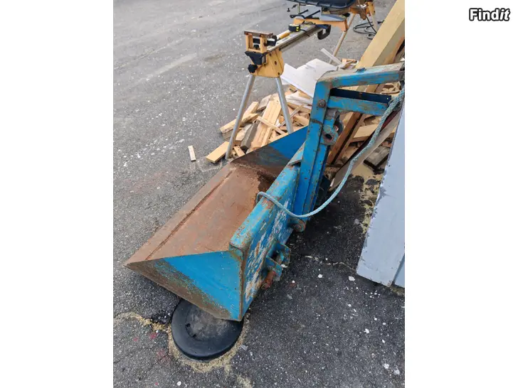 Myydään Traktorin takakauha