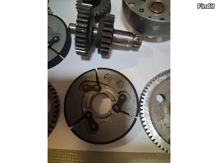 Myydään Tunturi  moottori  osia